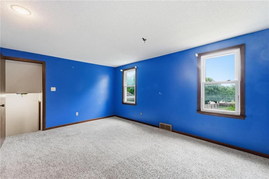 400 S NORMANDY Drive — photo 24