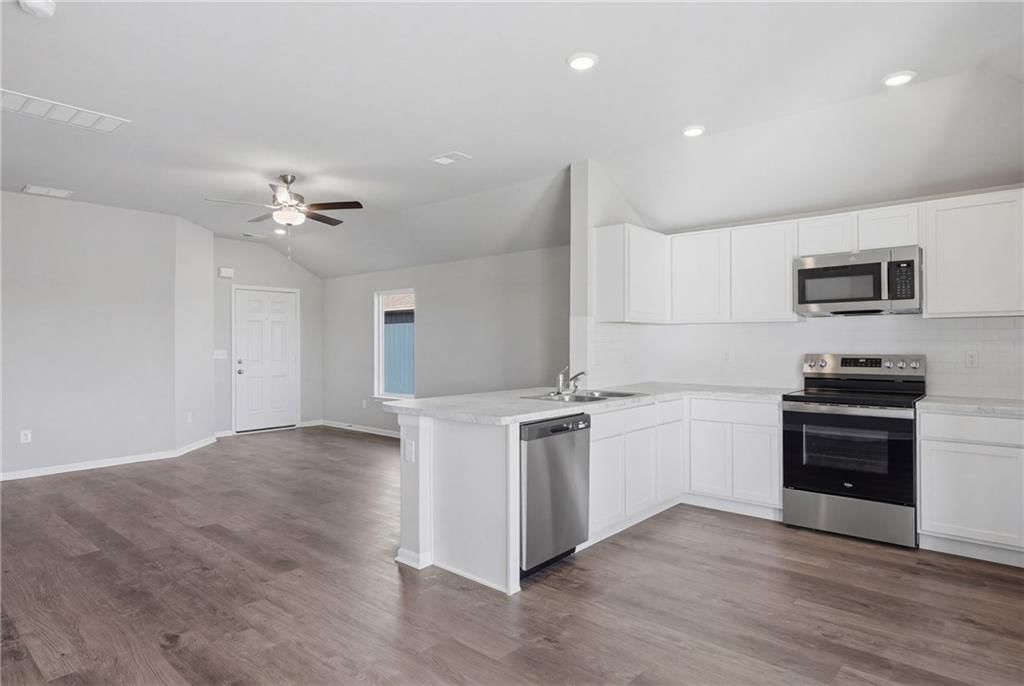 834 N Pear Street — photo 7