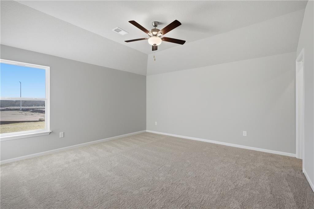 834 N Pear Street — photo 8