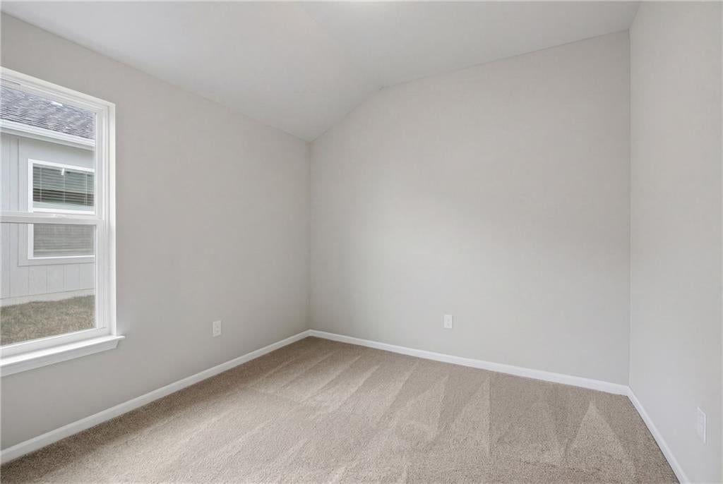 834 N Pear Street — photo 16