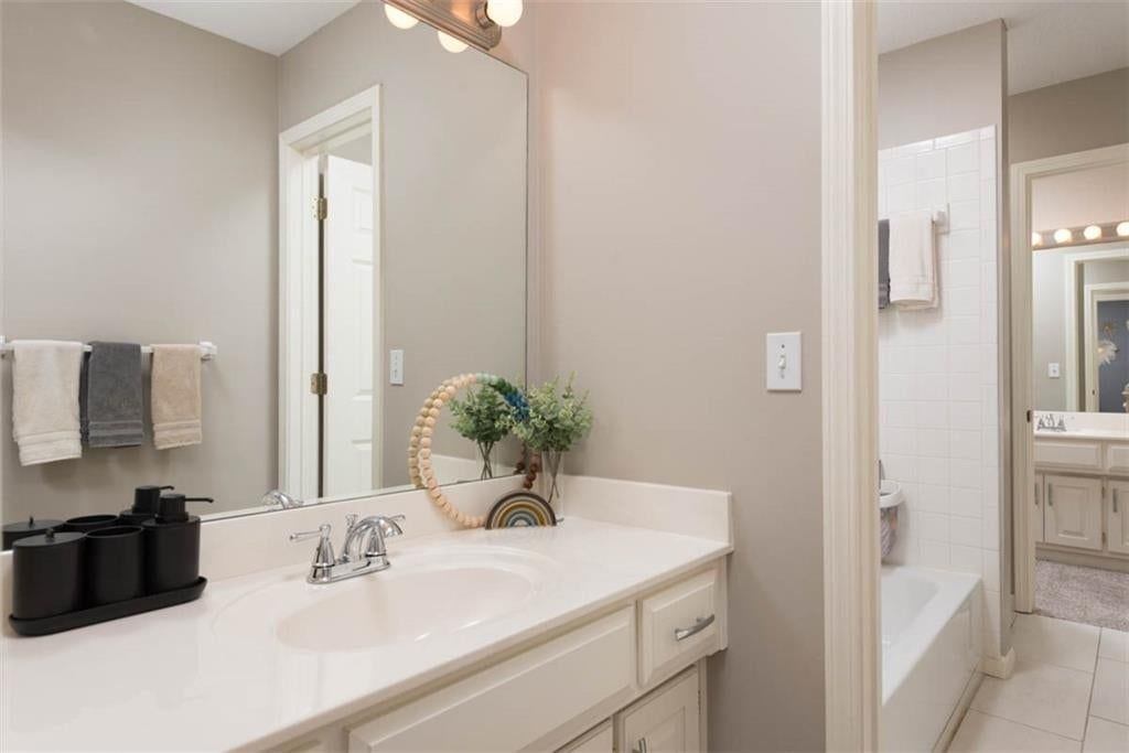 12124 Grand Avenue — photo 34