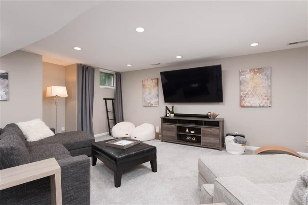 12124 Grand Avenue — photo 38
