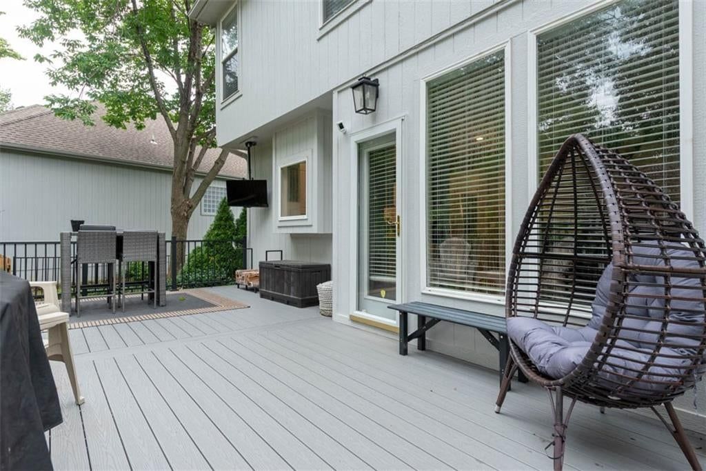 12124 Grand Avenue — photo 44