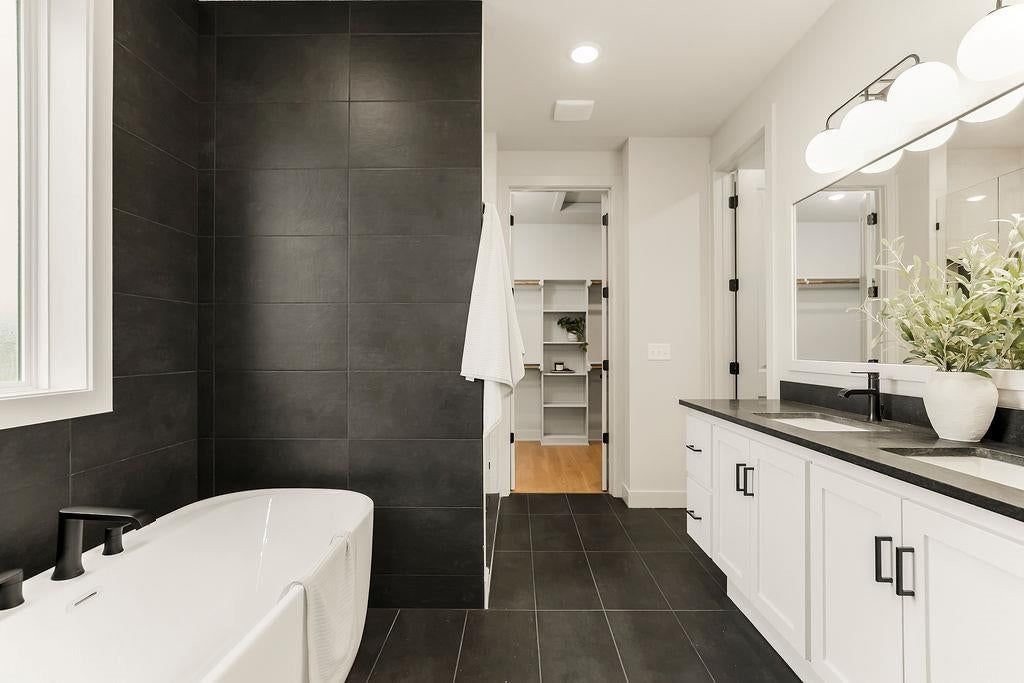 7709 N Merrimac Avenue — photo 24