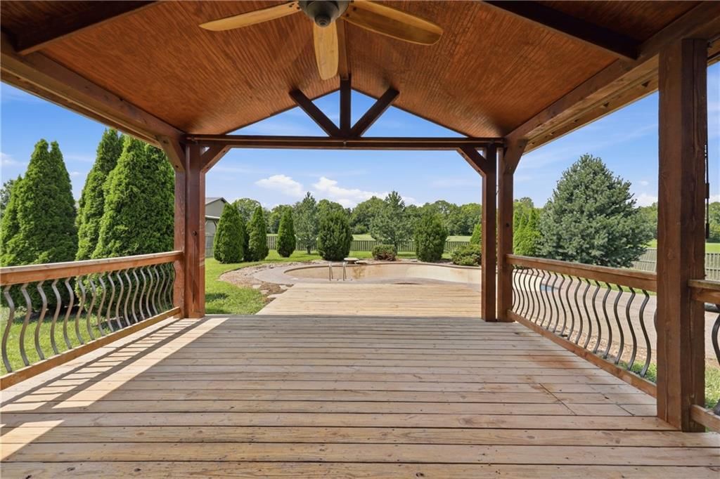 17522 Rock Island Road — photo 45