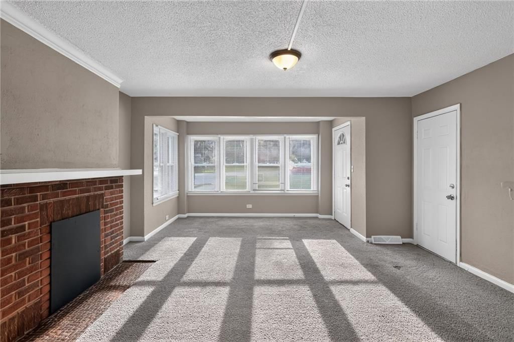 311 Van Brunt Boulevard — photo 13