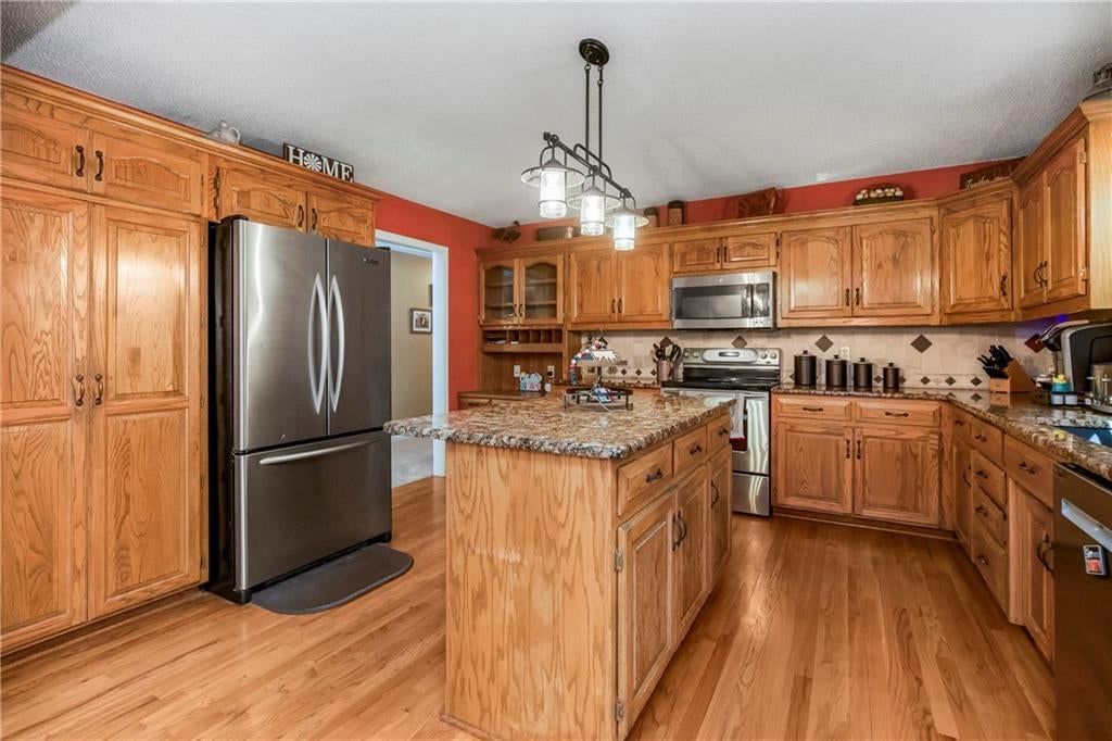 722 Bittersweet Road — photo 9