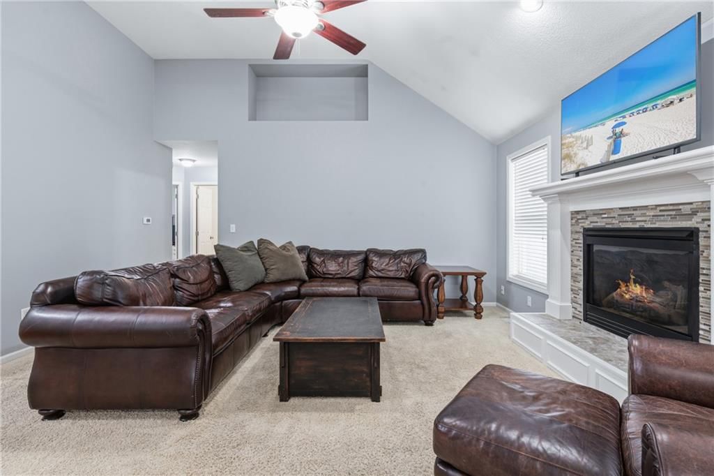 Photo 7 of 51 - 9101 NE 110th Street, Kansas City, MO 64157