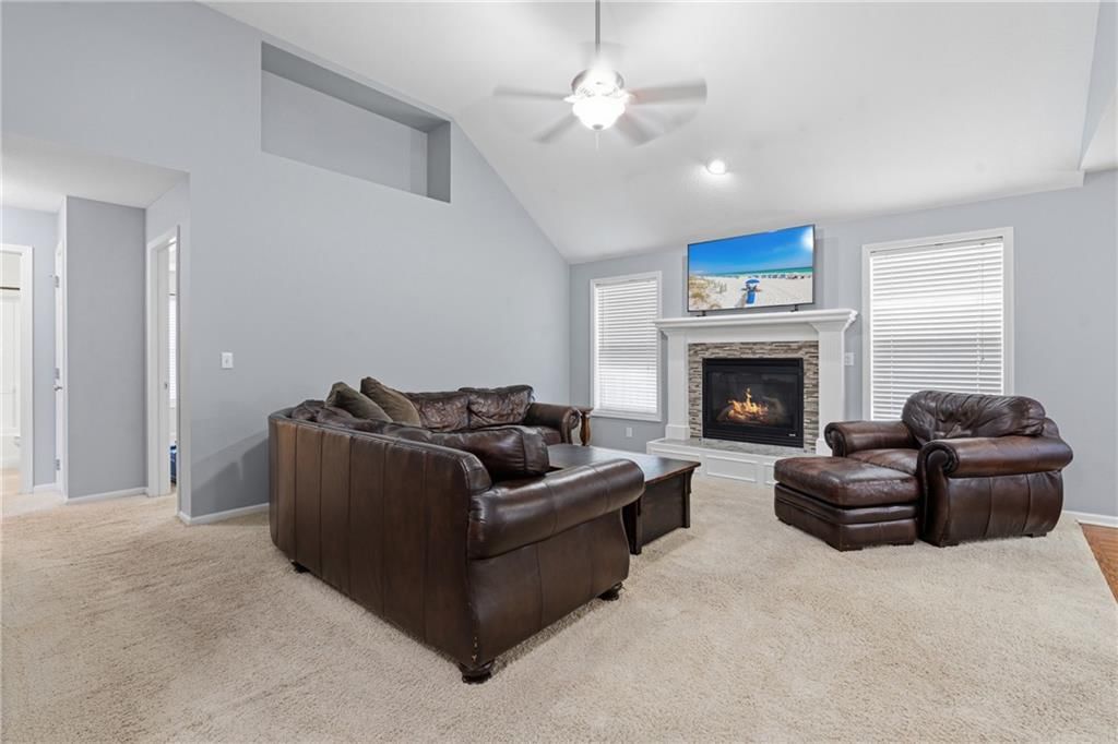 Photo 8 of 51 - 9101 NE 110th Street, Kansas City, MO 64157