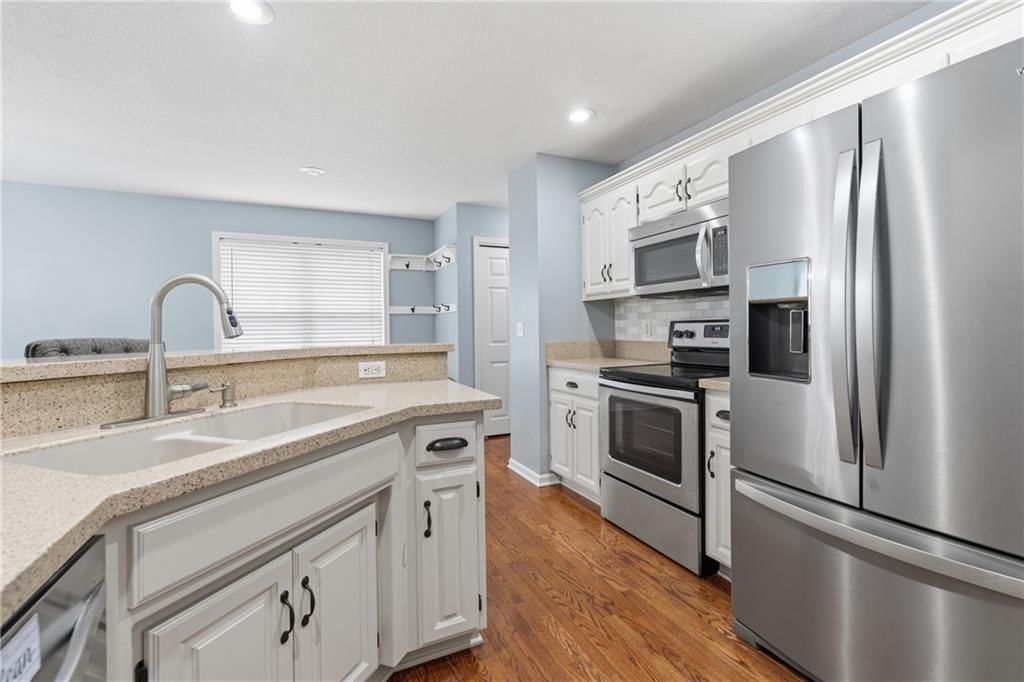 Photo 10 of 51 - 9101 NE 110th Street, Kansas City, MO 64157