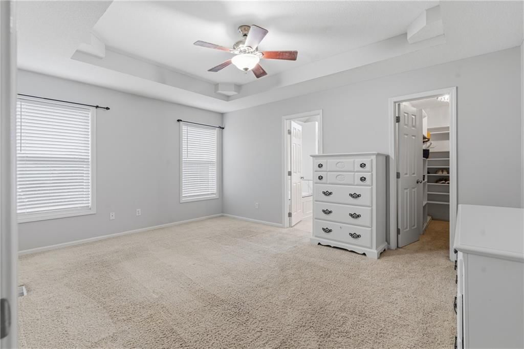 Photo 16 of 51 - 9101 NE 110th Street, Kansas City, MO 64157