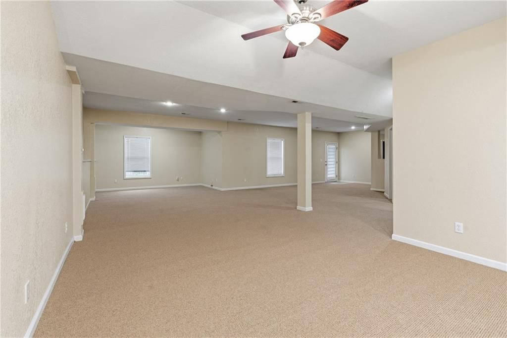 Photo 31 of 51 - 9101 NE 110th Street, Kansas City, MO 64157