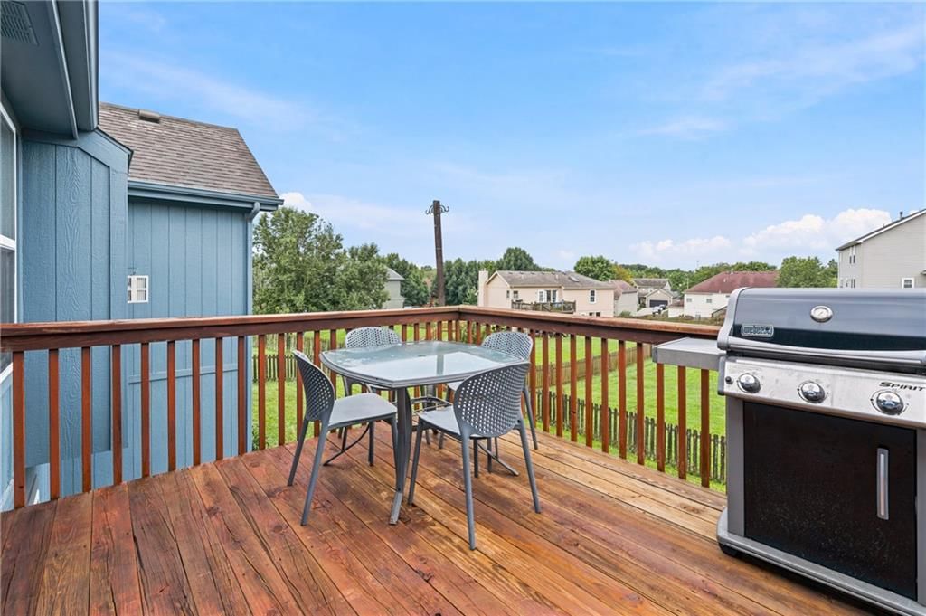 Photo 40 of 51 - 9101 NE 110th Street, Kansas City, MO 64157