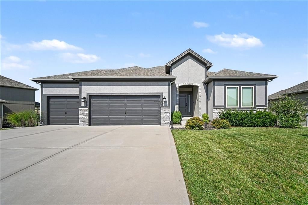 10824 N Crystal Avenue — photo 2