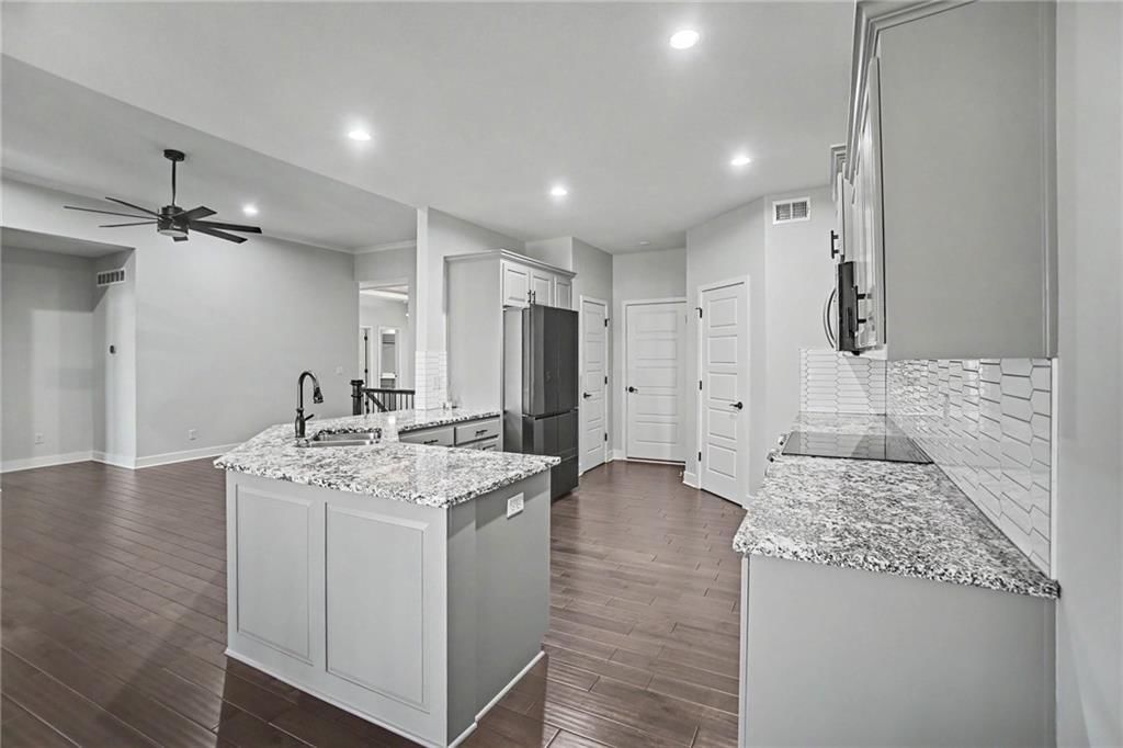 10824 N Crystal Avenue — photo 7