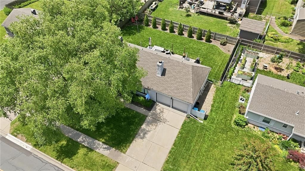 7624 Lamar Avenue — photo 59