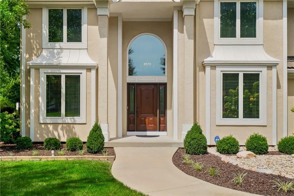 1824 Summit Valley Drive — photo 4