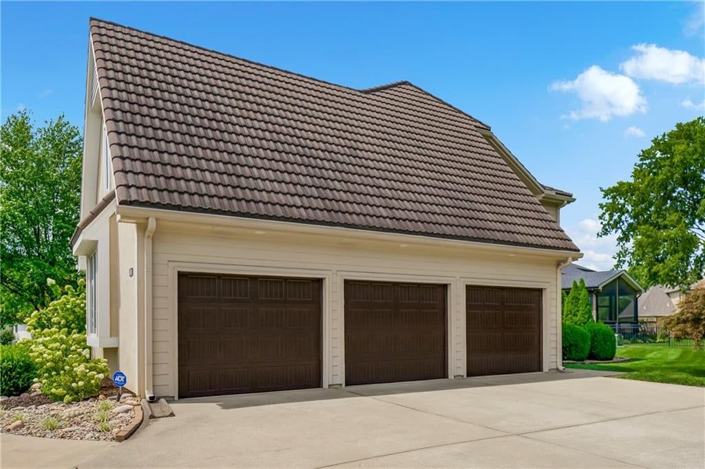1824 Summit Valley Drive — photo 37