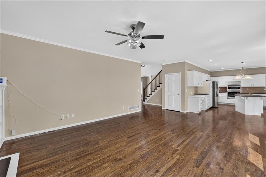 7903 W 129th Terrace — photo 5