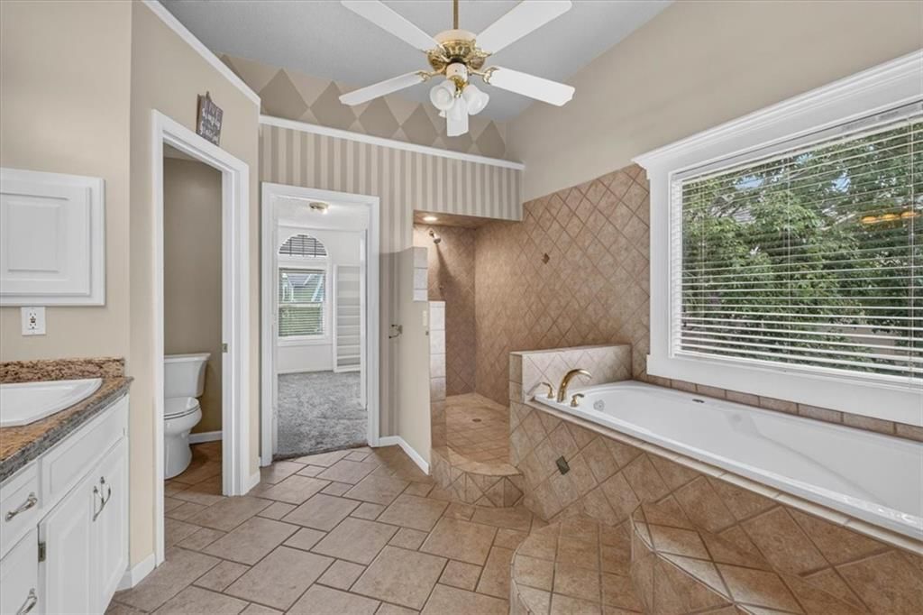 7903 W 129th Terrace — photo 16