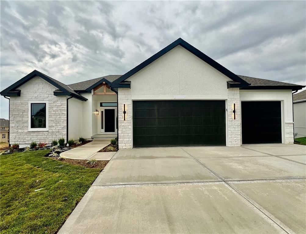 512 Skyview Lane — photo 1