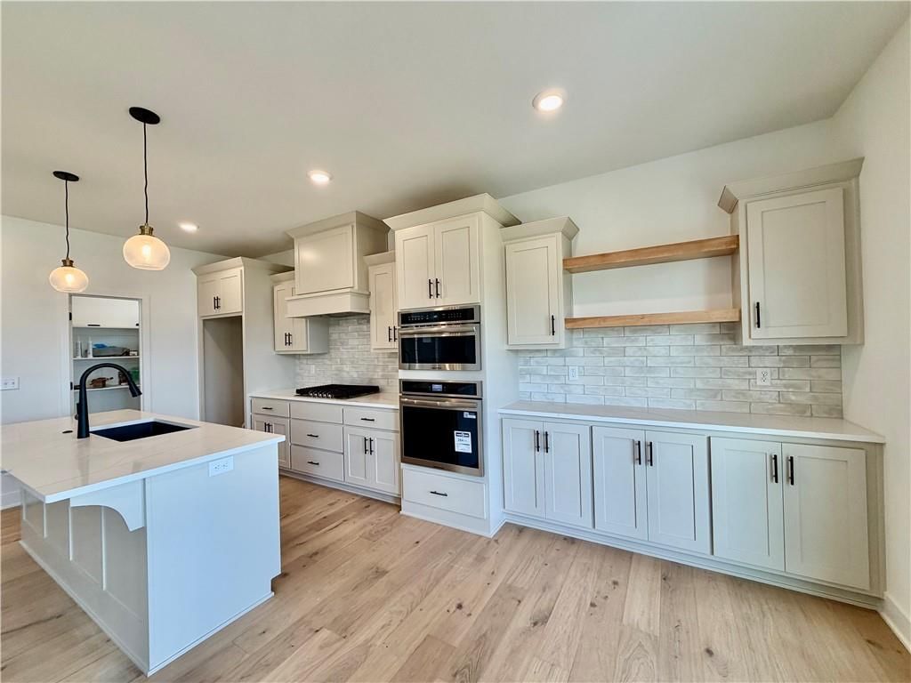 512 Skyview Lane — photo 7