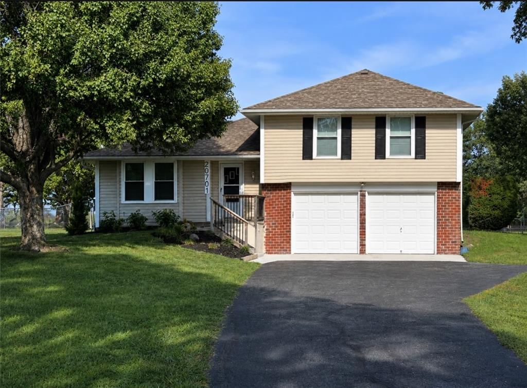 20701 Walker Road — photo 11