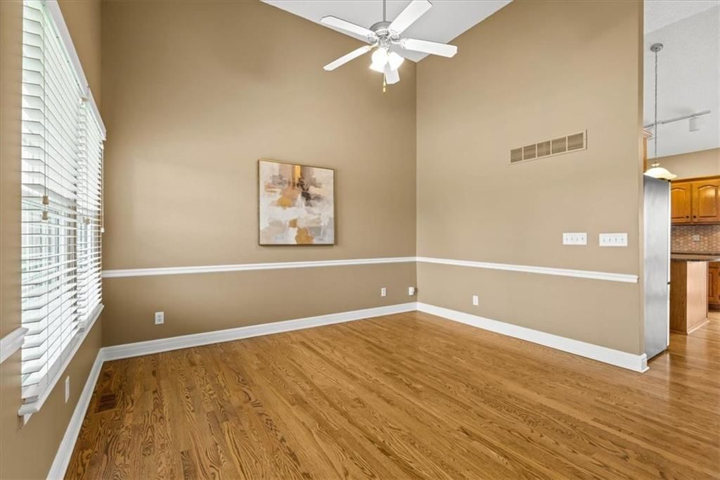 1637 SE Dalton Drive — photo 2