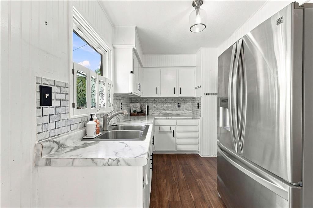 2806 N Spring Street — photo 14