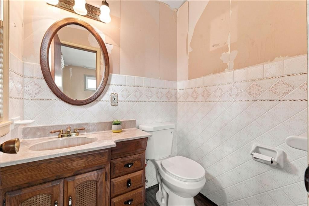 2806 N Spring Street — photo 18