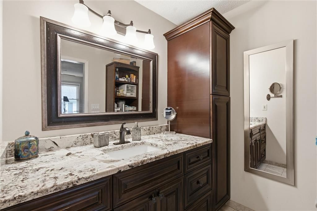 6901 W 101st Terrace — photo 33