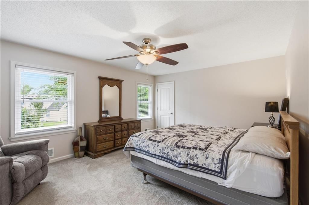 6901 W 101st Terrace — photo 35