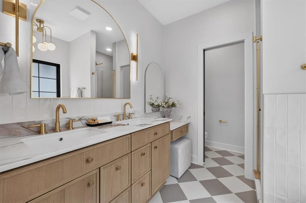 4521 Francis Street — photo 31