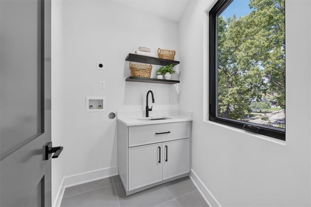 4521 Francis Street — photo 42
