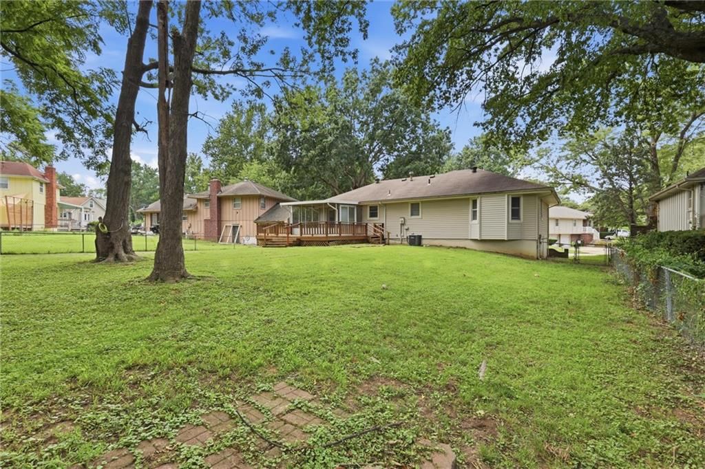 1104 SE Alice Street — photo 35