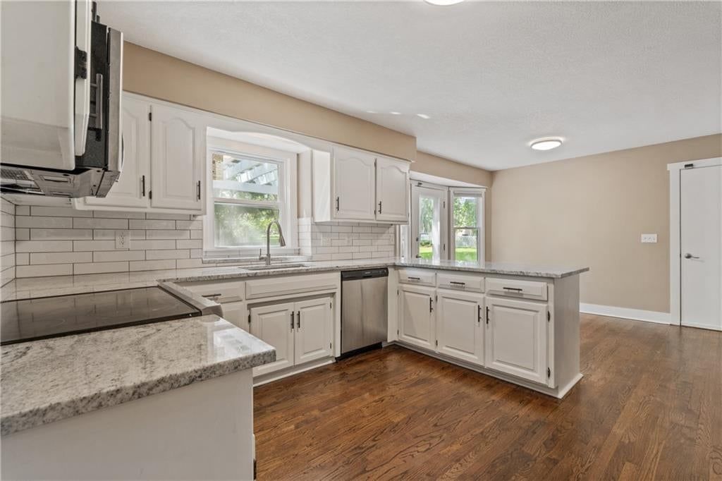 15125 W 84th Street — photo 15