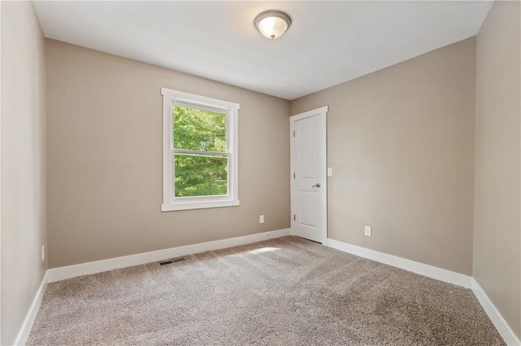 15125 W 84th Street — photo 35