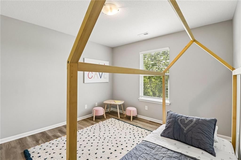 802 Pampas Street — photo 27