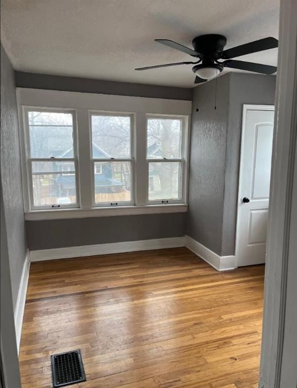 4105 Oak Street — photo 5