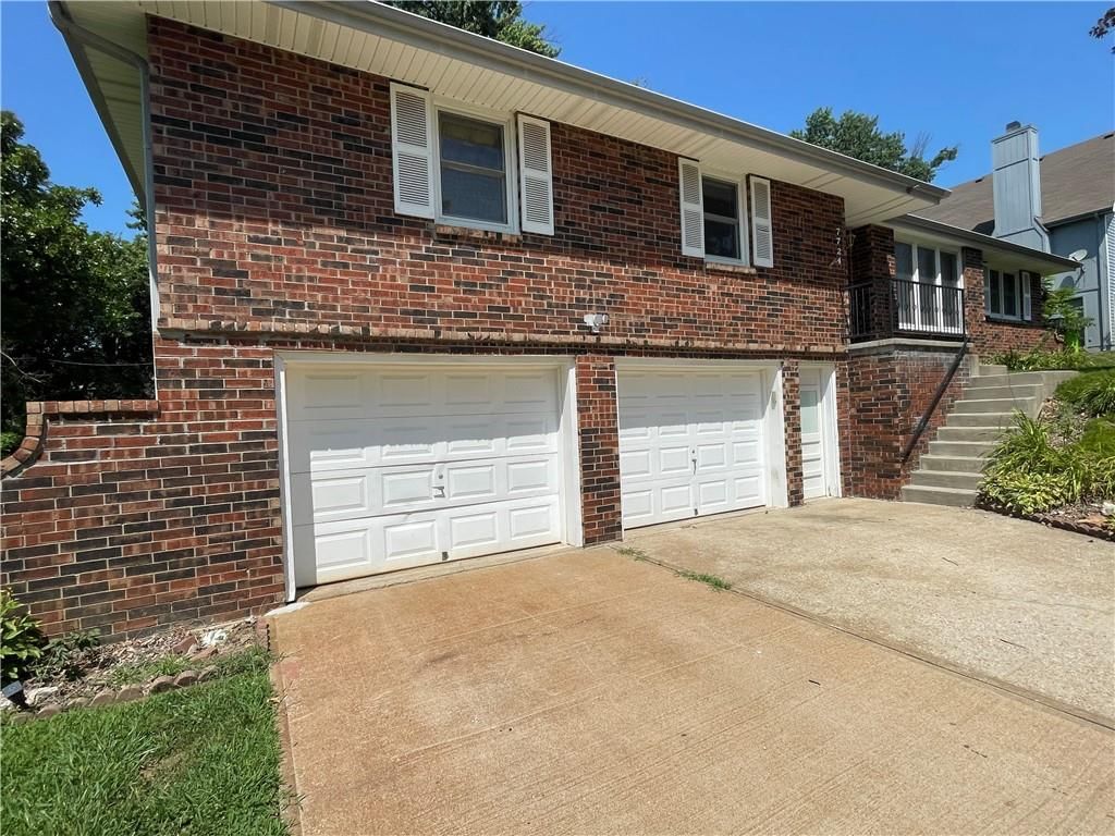 7724 NW Eastside Drive — photo 4