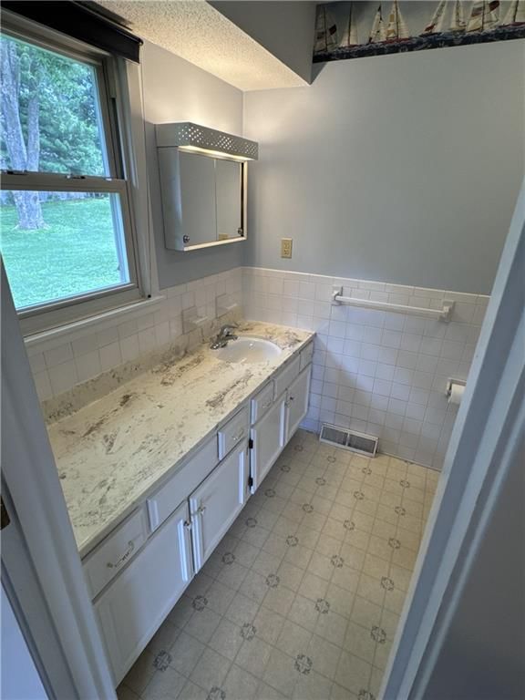 7724 NW Eastside Drive — photo 22