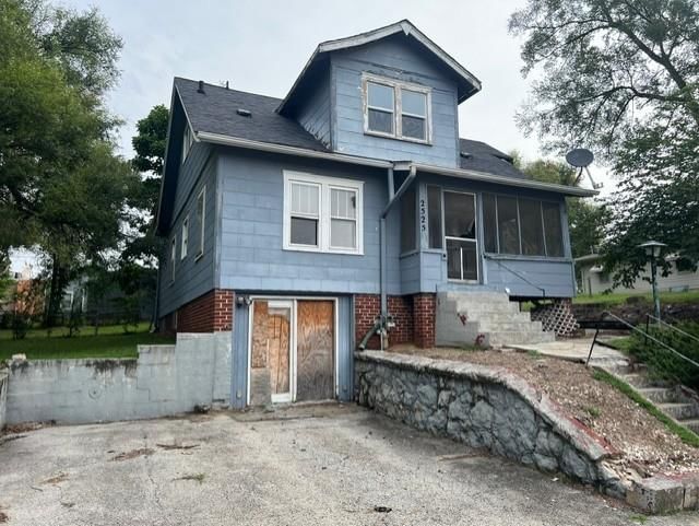 2525 Angelique Street, St Joseph, MO