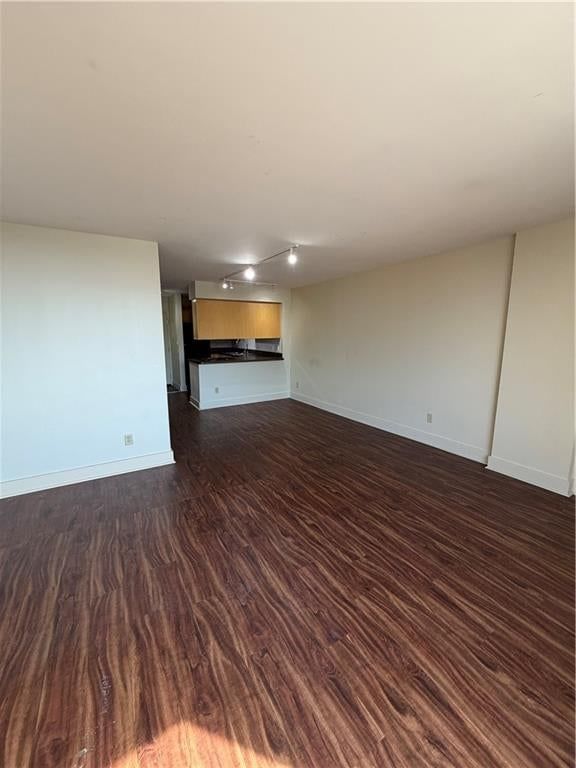 Photo 10 of 14 - 600 E 8th     Unit 8S Street, Kansas City, MO 64106