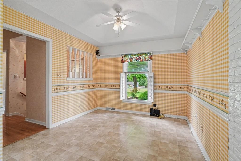 2100 Crescent Drive — photo 8