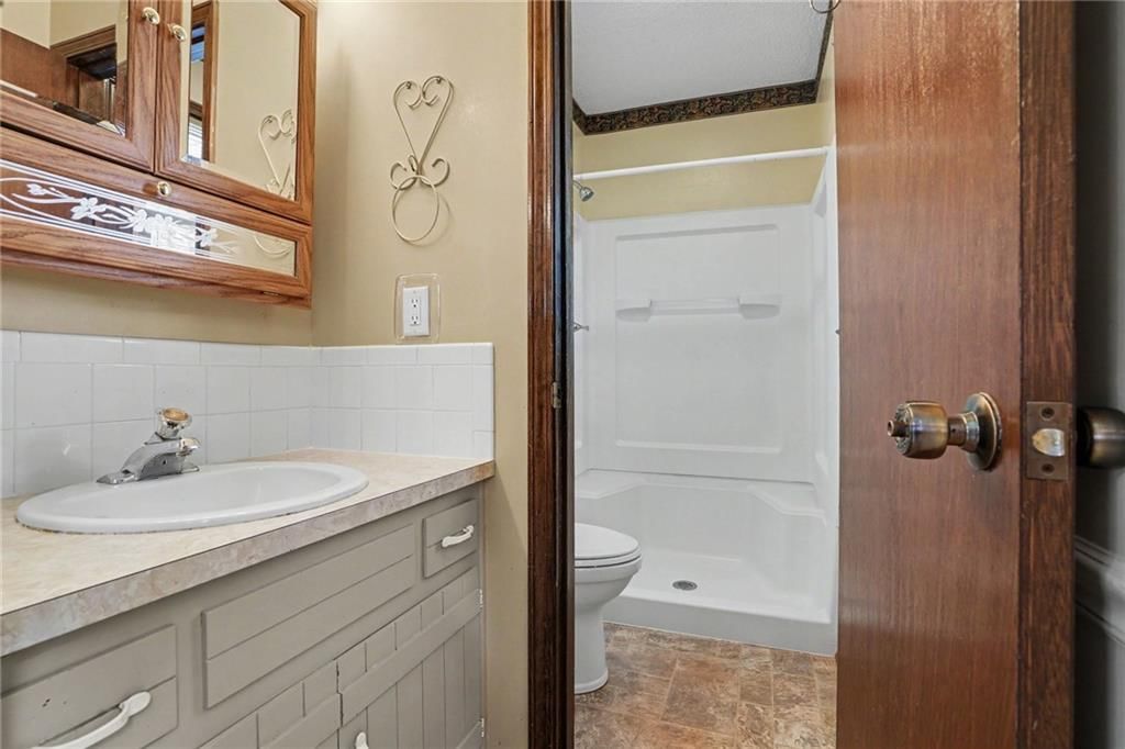 2100 Crescent Drive — photo 14