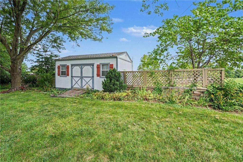 2100 Crescent Drive — photo 28