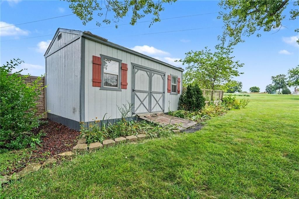 2100 Crescent Drive — photo 29