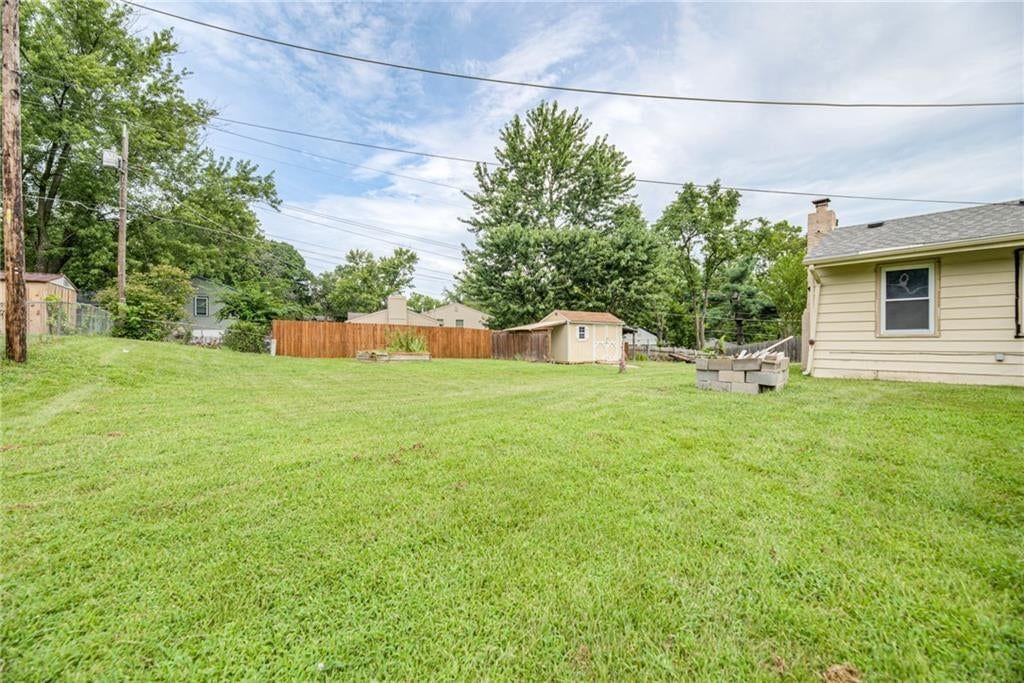 3908 N Denver Court — photo 38