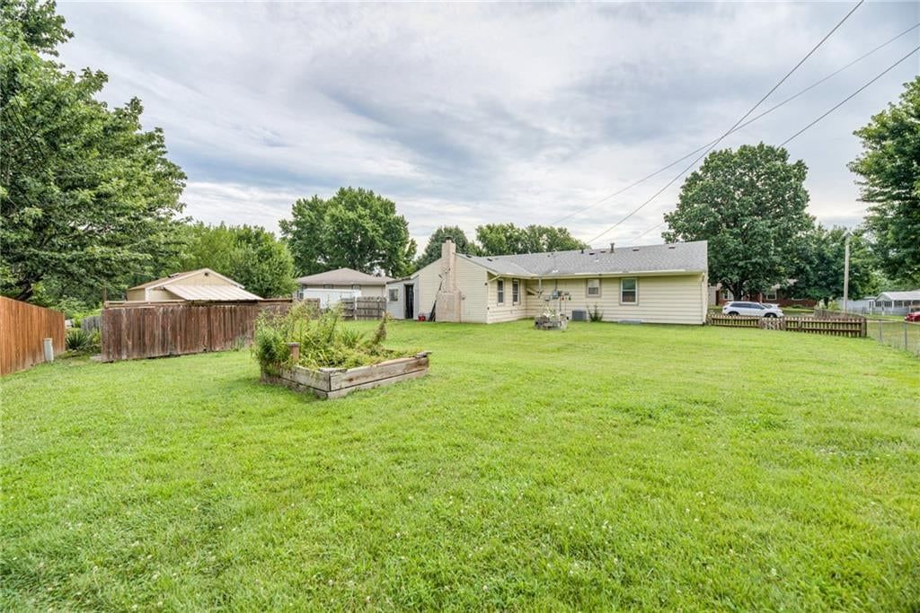 3908 N Denver Court — photo 39