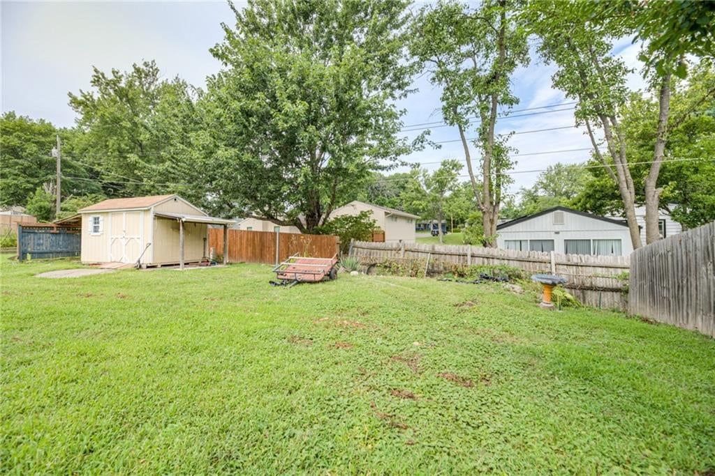 3908 N Denver Court — photo 41